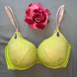 Vs bra 34dd